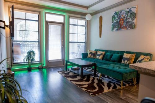 The Safari Atlanta Apartment Bagian luar foto