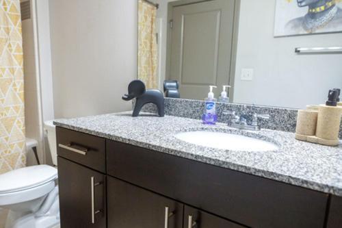 The Safari Atlanta Apartment Bagian luar foto